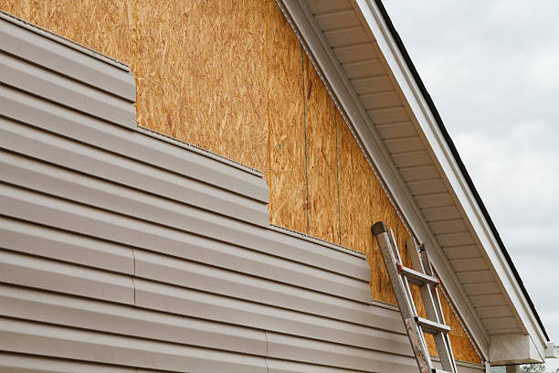24/7 Emergency Siding Repair experts in Medford, MN